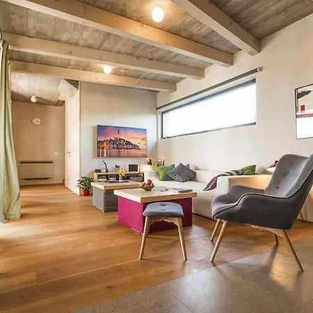Sleeps 7 Pool Air Con Wifi Villa *
