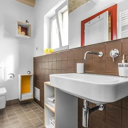 Sleeps 7 Pool Air Con Wifi Willa Kurili